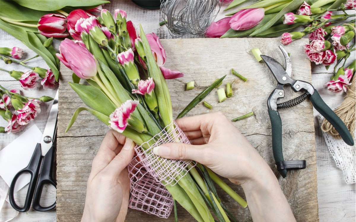 Como decorar un Jarrón de Tulipanes