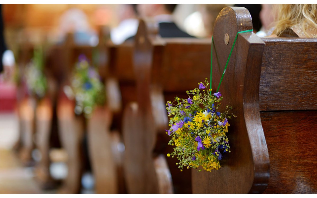 Flores ideales para decorar la iglesia en tu boda